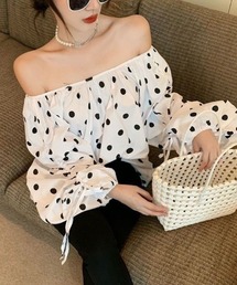 オフショルダー 水玉パフスリーブブラウス