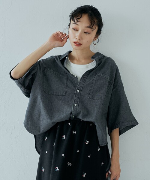 coen(コーエン)の「【新色登場】コットンレーヨンデニム半袖シャツ(Youtube紹介アイテム)(シャツ/ブラウス・レディース・ロイヤルブルー/コバルトブルー/ライトグレー/ダークグレー・L/M)」の11枚目の写真