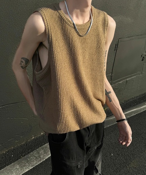 DOUBLE STEAL（ダブルスティール）の「DSワッフルリブオーバーサイズノースリーブタンクトップ（タンクトップ・メンズ・ブラック/ベージュ/ホワイト・X-LARGE/LARGE/MEDIUM）」の3枚目の写真