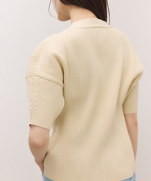 ADAM ET ROPE'(アダムエロペ)の「【サステナブル】フォルムニットカーディガン(カーディガン/ボレロ・レディース・オフホワイト/ブラック・FREE)」の7枚目の写真