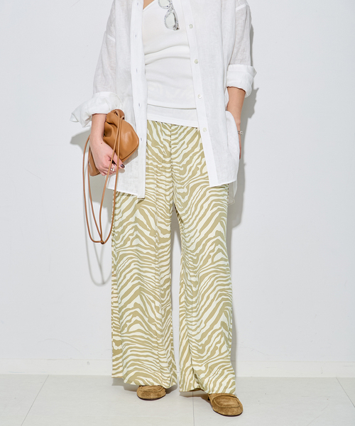 journal standard L'essage(ジャーナルスタンダードレサージュ)の「別注【LUSANA / ルサーナ】CICI PANT:パンツ(その他パンツ・レディース・ベージュ/ブラック・X-SMALL/SMALL)」の1枚目の写真