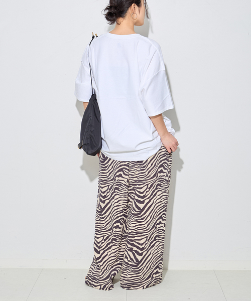 journal standard L'essage(ジャーナルスタンダードレサージュ)の「別注【LUSANA / ルサーナ】CICI PANT:パンツ(その他パンツ・レディース・ベージュ/ブラック・X-SMALL/SMALL)」の5枚目の写真