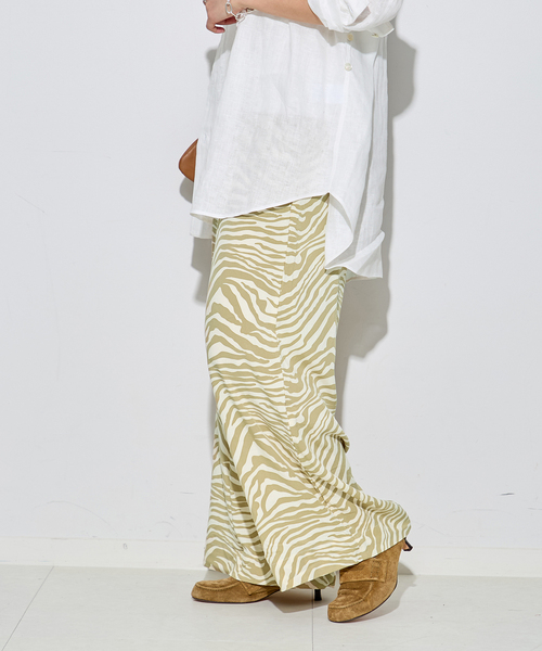 journal standard L'essage(ジャーナルスタンダードレサージュ)の「別注【LUSANA / ルサーナ】CICI PANT:パンツ(その他パンツ・レディース・ベージュ/ブラック・X-SMALL/SMALL)」の12枚目の写真