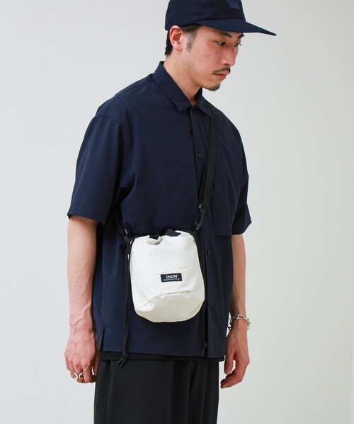 TAION（タイオン）の「【TAION / タイオン】MOUNTAIN BUCKET BAG（ショルダーバッグ・メンズ・ブラック/オリーブ/ライトグレー/ネイビー・FREE）」の8枚目の写真