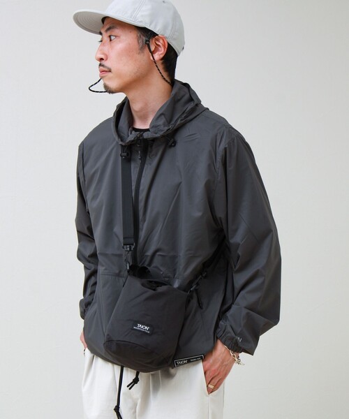 TAION（タイオン）の「【TAION / タイオン】MOUNTAIN BUCKET BAG（ショルダーバッグ・メンズ・ブラック/オリーブ/ライトグレー/ネイビー・FREE）」の15枚目の写真