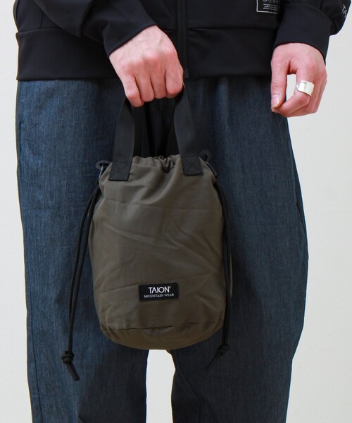 TAION（タイオン）の「【TAION / タイオン】MOUNTAIN BUCKET BAG（ショルダーバッグ・メンズ・ブラック/オリーブ/ライトグレー/ネイビー・FREE）」の20枚目の写真