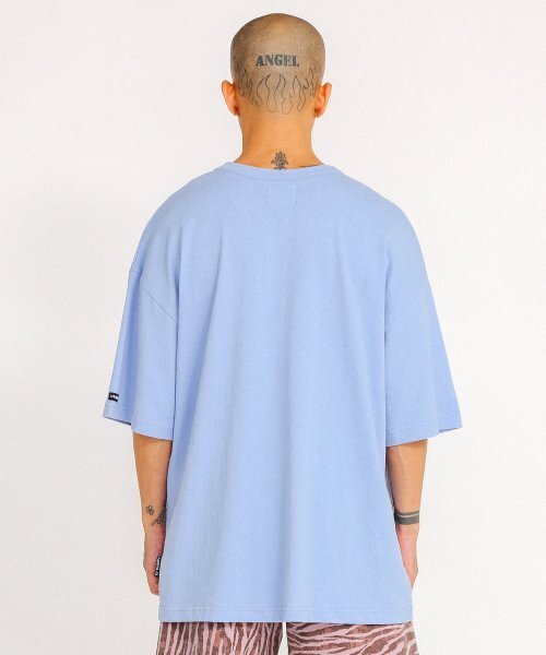 AJOBYAJO（アジョバイアジョ）の「Girls Can Shoot T-Shirt [Sky Blue]（Tシャツ/カットソー・レディース・その他・L/XL/M）」の7枚目の写真