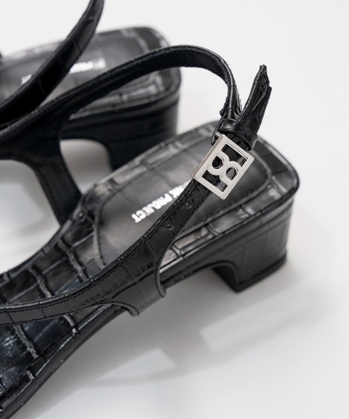 PRANK PROJECT(プランクプロジェクト)の「【2026Summer Pre-Order】ローヒールトングサンダル / Low Heel Thong Sandals(サンダル・レディース・ブラック・36/37/38)」の3枚目の写真