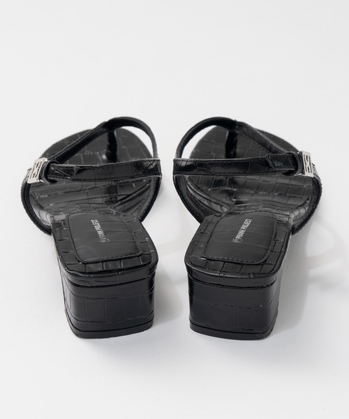 PRANK PROJECT(プランクプロジェクト)の「【2026Summer Pre-Order】ローヒールトングサンダル / Low Heel Thong Sandals(サンダル・レディース・ブラック・36/37/38)」の8枚目の写真