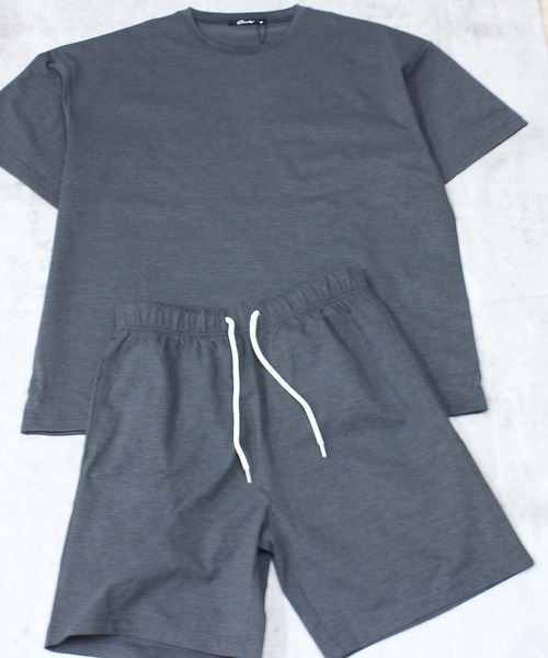 SHISKY(シスキー)の「マルチファンクション オーバーサイズSETUP 半袖Tシャツ ハーフパンツ 上下セット(セットアップ・メンズ・ブラック/オフホワイト/チャコール/ベージュ/カーキ・M/XL/L)」の9枚目の写真