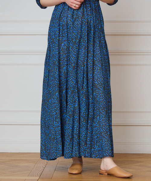 IENA LA BOUCLE(イエナラブークル)の「IENA LA BOUCLE Flower プリントワンピース(ワンピース・レディース・ネイビー・FREE)」の9枚目の写真
