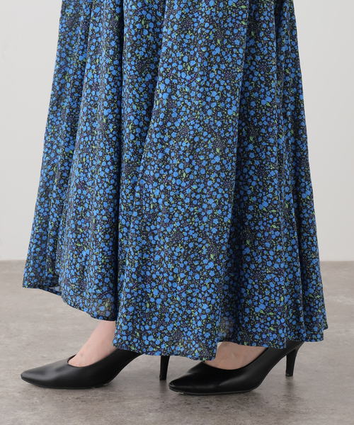 IENA LA BOUCLE(イエナラブークル)の「IENA LA BOUCLE Flower プリントワンピース(ワンピース・レディース・ネイビー・FREE)」の18枚目の写真
