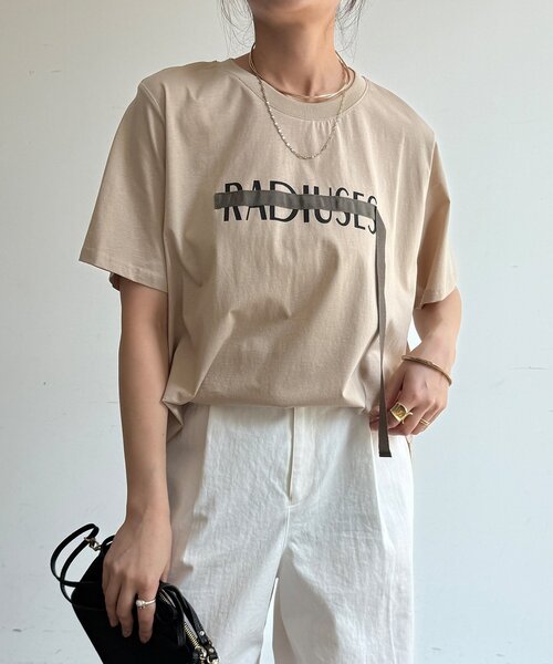 DouDou(ドゥドゥ)の「【WEB限定】ロゴテープTEE(Tシャツ/カットソー・レディース・ブラック/ベージュ/オフホワイト・FREE)」の16枚目の写真