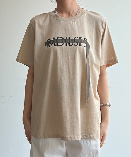DouDou(ドゥドゥ)の「【WEB限定】ロゴテープTEE(Tシャツ/カットソー・レディース・ブラック/ベージュ/オフホワイト・FREE)」の12枚目の写真