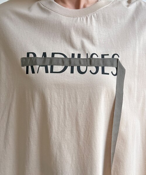 DouDou(ドゥドゥ)の「【WEB限定】ロゴテープTEE(Tシャツ/カットソー・レディース・ブラック/ベージュ/オフホワイト・FREE)」の4枚目の写真