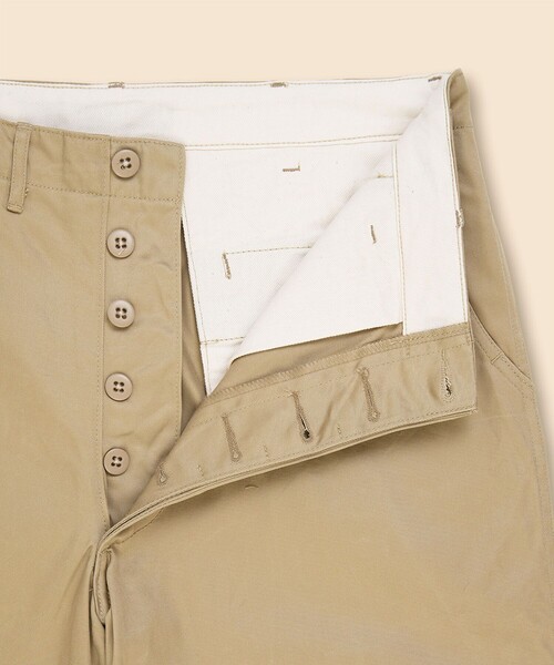 BROOKS BROTHERS（ブルックスブラザーズ）の「コットン　プレーンフロント　チノパンツ　Made in USA（チノパンツ・メンズ・カーキ・30inch/32inch/34inch/36inch）」の6枚目の写真