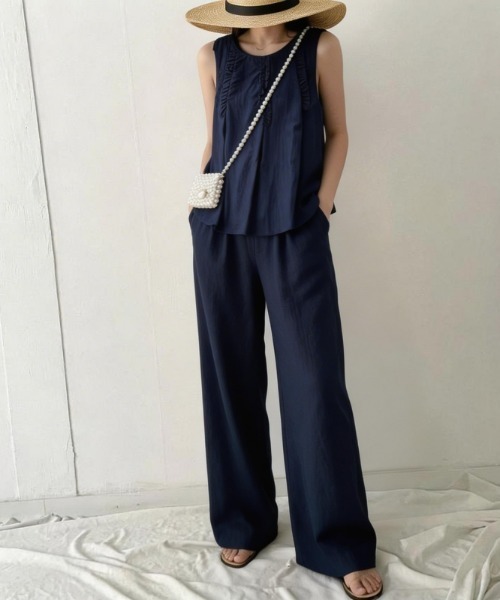 AMAJI(アマジ)の「ノースリーブ ラウンドネック フロントフリル トップス ワイドパンツ セットアップ(セットアップ・レディース・ベージュ/ホワイト/ネイビー/ライトブルー・FREE)」の5枚目の写真