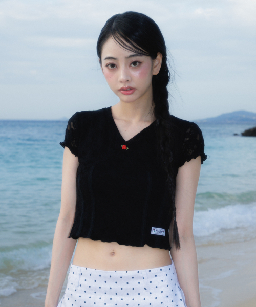 ROSEFRANTZ（ロゼフランツ）の「Rose Lace Slim T-shirt [Black]（Tシャツ/カットソー・レディース・ブラック・OS）」の5枚目の写真