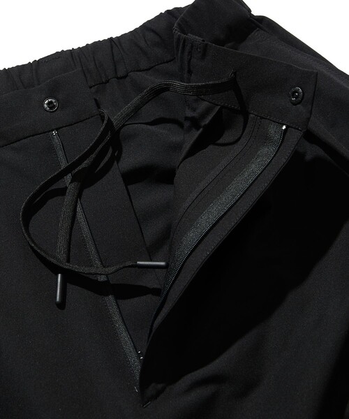 FREAK'S STORE（フリークスストア）の「限定展開 Drymix(R)/ドライミックス ワイドシルエット タックスリークウォーターパンツ/速乾/UVカット（その他パンツ・メンズ・ベージュ/チャコールグレー/ブラック・SMALL/MEDIUM/LARGE）」の7枚目の写真