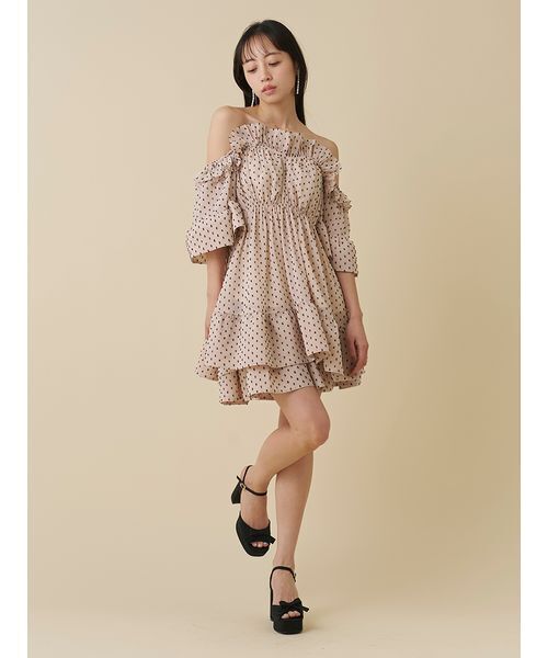SNIDEL(スナイデル)の「オフショルギャザーセットアップ(ワンピース・レディース・アイボリー/ブラック/ピンクベージュ・0/1)」の20枚目の写真