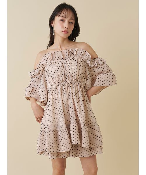 SNIDEL(スナイデル)の「オフショルギャザーセットアップ(ワンピース・レディース・アイボリー/ブラック/ピンクベージュ・0/1)」の6枚目の写真