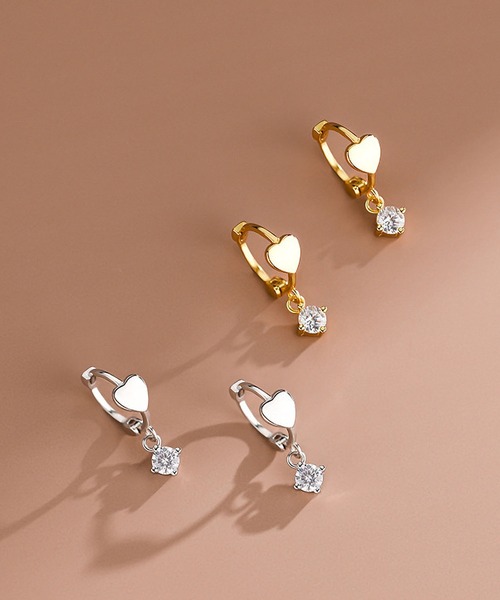 LA VORAGINE(ラ ヴォラジネ)の「ハートデザイン フープピアス ミニマルシンプル 繊細可愛い ユニーク 高級感(ピアス(両耳用)・レディース・シルバー/ゴールド・FREE)」の21枚目の写真