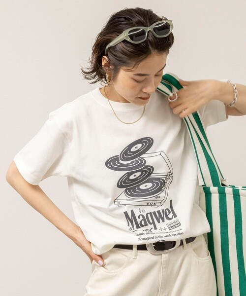 MAQWEL(マクウェル)の「【MAQWEL/マクウェル】ウォッシャブル Maqwel RECORDS オープンエンドプリントTシャツ(Tシャツ/カットソー・レディース・ブラウン/オフホワイト・FREE)」の1枚目の写真