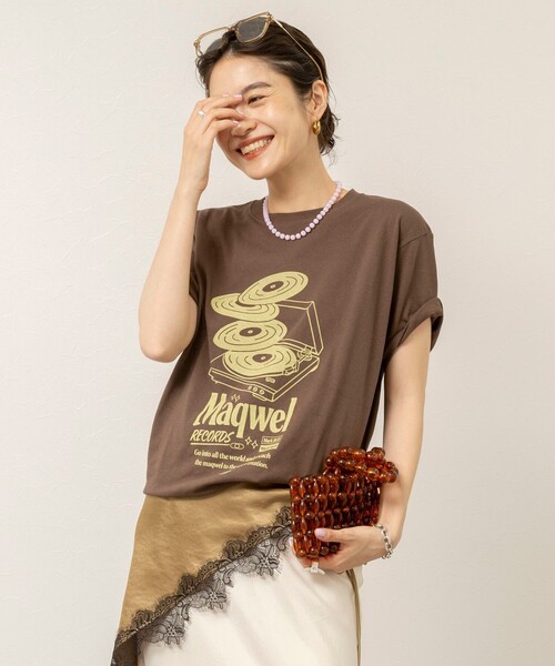 MAQWEL(マクウェル)の「【MAQWEL/マクウェル】ウォッシャブル Maqwel RECORDS オープンエンドプリントTシャツ(Tシャツ/カットソー・レディース・ブラウン/オフホワイト・FREE)」の19枚目の写真