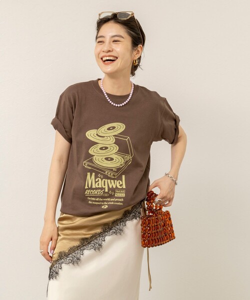 MAQWEL(マクウェル)の「【MAQWEL/マクウェル】ウォッシャブル Maqwel RECORDS オープンエンドプリントTシャツ(Tシャツ/カットソー・レディース・ブラウン/オフホワイト・FREE)」の22枚目の写真
