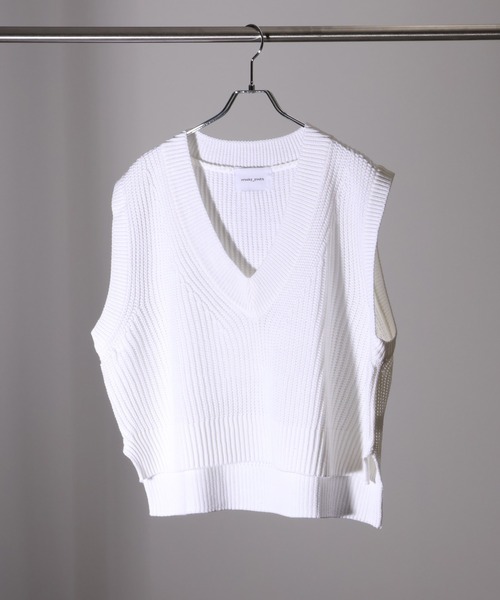 Art re A select(アトリエセレクト)の「【MADE IN KOREA】クロップド Vネックニットベスト(ニット/セーター・メンズ・チャコールグレー/ネイビー/アイボリー/ブラック・FREE)」の5枚目の写真