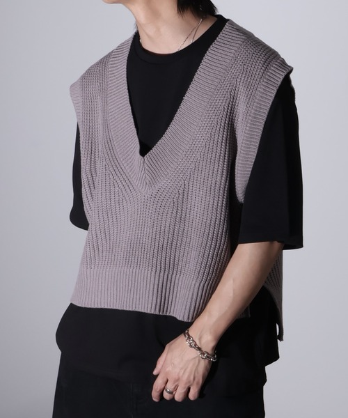 Art re A select(アトリエセレクト)の「【MADE IN KOREA】クロップド Vネックニットベスト(ニット/セーター・メンズ・チャコールグレー/ネイビー/アイボリー/ブラック・FREE)」の21枚目の写真