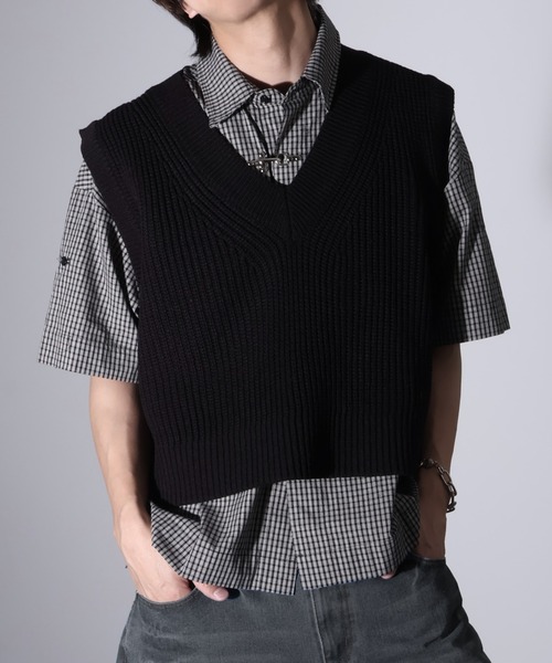 Art re A select(アトリエセレクト)の「【MADE IN KOREA】クロップド Vネックニットベスト(ニット/セーター・メンズ・チャコールグレー/ネイビー/アイボリー/ブラック・FREE)」の12枚目の写真