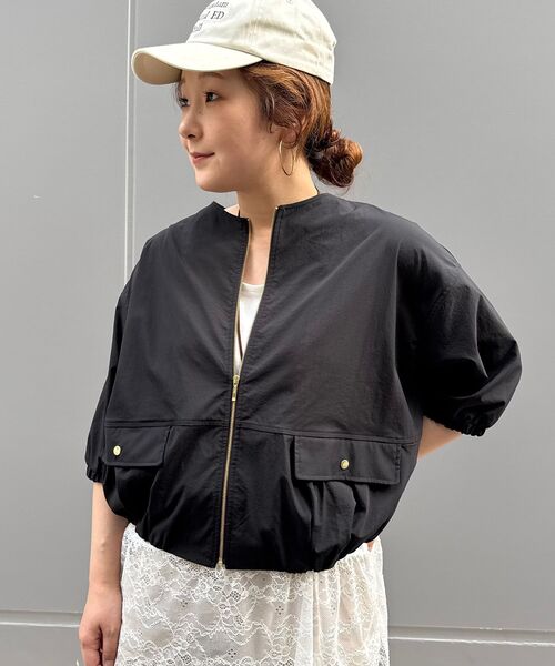 le.coeur blanc（ルクールブラン）の「バルーンノーカラーブルゾン（ブルゾン・レディース・キャメル/ブラック/カーキオリーブ・38）」の2枚目の写真
