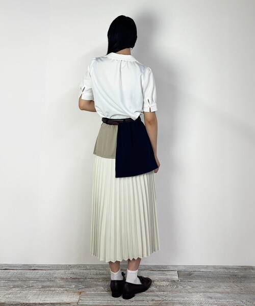NICOLE CLUB(ニコル クラブ)の「ビッグカラー刺繍ブラウス(シャツ/ブラウス・レディース・オフホワイト/ネイビー/イエロー・M)」の9枚目の写真