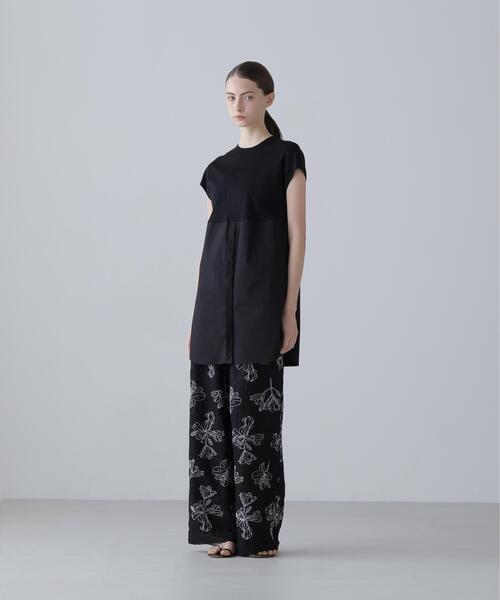 ADORE(アドーア)の「◆ソフトスムースインナー(Tシャツ/カットソー・レディース・ホワイト/ブラック・38)」の3枚目の写真