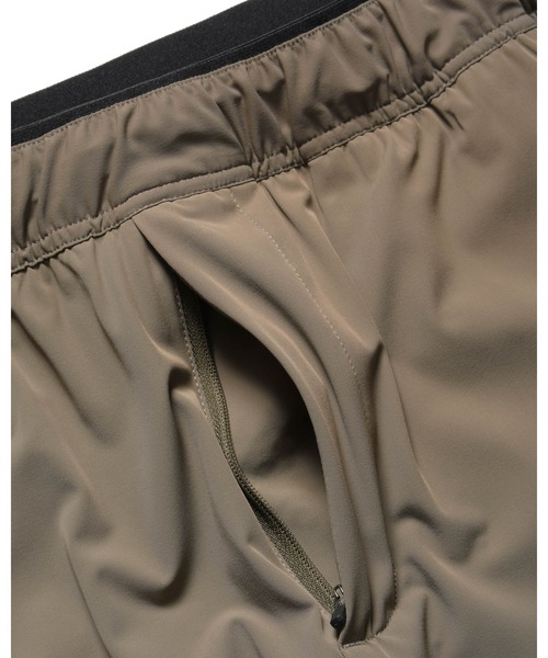 F.C.Real Bristol(エフシーレアルブリストル)の「CORDURA 4-WAY STRETCH EASY PANTS(その他パンツ・メンズ・ブラック/グレイッシュベージュ・LARGE/MEDIUM/SMALL/X-LARGE)」の12枚目の写真