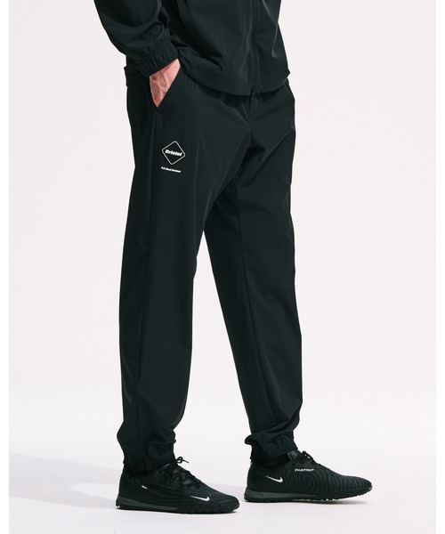 F.C.Real Bristol(エフシーレアルブリストル)の「CORDURA 4-WAY STRETCH EASY PANTS(その他パンツ・メンズ・ブラック/グレイッシュベージュ・LARGE/MEDIUM/SMALL/X-LARGE)」の3枚目の写真