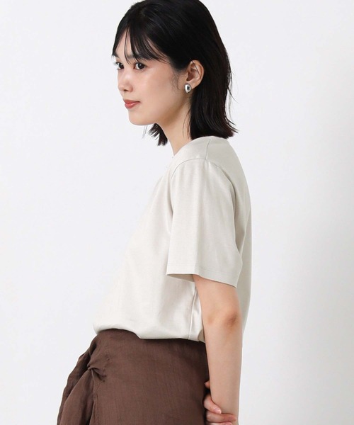 Gready Brilliant(グレディブリリアン)の「後ロゴステインガードT(Tシャツ/カットソー・レディース・トップグレー/グレイッシュベージュ/オフホワイト・38)」の17枚目の写真