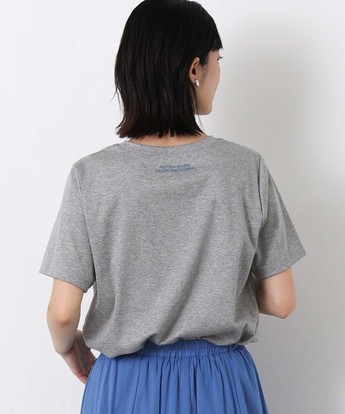 Gready Brilliant(グレディブリリアン)の「後ロゴステインガードT(Tシャツ/カットソー・レディース・トップグレー/グレイッシュベージュ/オフホワイト・38)」の8枚目の写真
