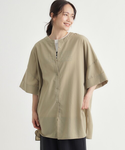 HONEYSUCKLE ROSE(ハニーサックルローズ)の「ビッグチュニックシャツ(シャツ/ブラウス・レディース・ベージュ/ライトブルー/オフホワイト・04/05)」の4枚目の写真