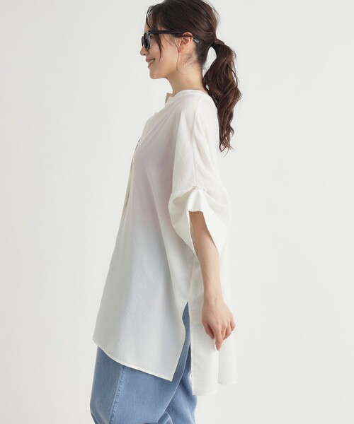 HONEYSUCKLE ROSE(ハニーサックルローズ)の「ビッグチュニックシャツ(シャツ/ブラウス・レディース・ベージュ/ライトブルー/オフホワイト・04/05)」の11枚目の写真