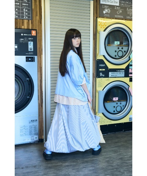 ENFOLD(エンフォルド)の「UMBRELLA T-SHIRT(Tシャツ/カットソー・レディース・ホワイト/ライトブルー/ダークネイビー・38)」の11枚目の写真