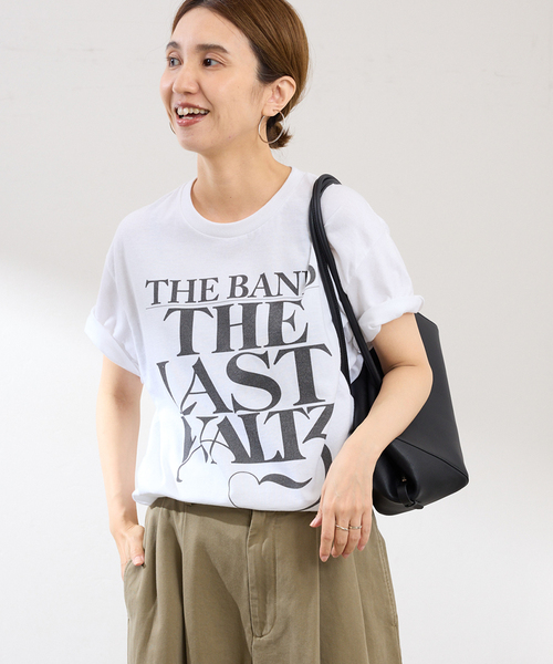 FRAMeWORK(フレームワーク)の「BLUES CENTRIC THE BAND THE LAST WALTZ(Tシャツ/カットソー・レディース・グリーン/ホワイト/ベージュ/ブルー系その他・FREE)」の6枚目の写真