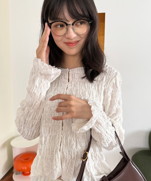 MUHET(ミュエータ)の「assorted shirring cardigan / アソートシャーリングカーディガン(カーディガン/ボレロ・レディース・アイボリー/ネイビー/オフホワイト/ブラウン/ライトグリーン・FREE)」の2枚目の写真