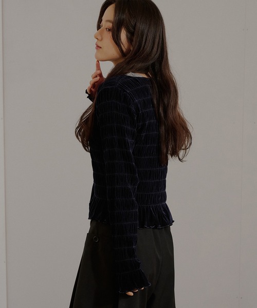 MUHET(ミュエータ)の「assorted shirring cardigan / アソートシャーリングカーディガン(カーディガン/ボレロ・レディース・アイボリー/ネイビー/オフホワイト/ブラウン/ライトグリーン・FREE)」の12枚目の写真