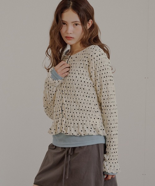 MUHET(ミュエータ)の「assorted shirring cardigan / アソートシャーリングカーディガン(カーディガン/ボレロ・レディース・アイボリー/ネイビー/オフホワイト/ブラウン/ライトグリーン・FREE)」の21枚目の写真