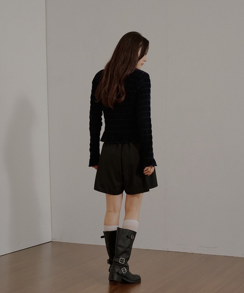 MUHET(ミュエータ)の「assorted shirring cardigan / アソートシャーリングカーディガン(カーディガン/ボレロ・レディース・アイボリー/ネイビー/オフホワイト/ブラウン/ライトグリーン・FREE)」の15枚目の写真