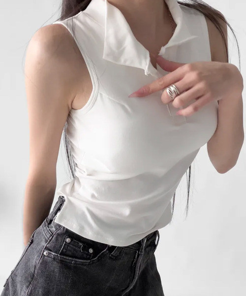 VIVID LADY(ビビッドレディー)の「カップイン ポロカラー ヘンリーネックノースリーブトップス(Tシャツ/カットソー・レディース・ネイビー/グレー/ホワイト/ブラック・FREE)」の2枚目の写真