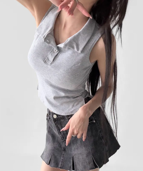 VIVID LADY(ビビッドレディー)の「カップイン ポロカラー ヘンリーネックノースリーブトップス(Tシャツ/カットソー・レディース・ネイビー/グレー/ホワイト/ブラック・FREE)」の7枚目の写真