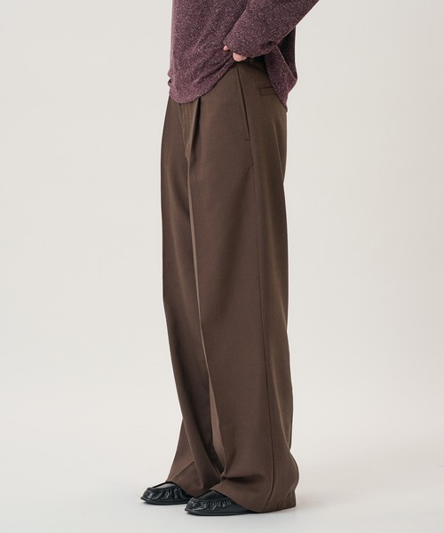 Perushu(ペルーシュ)の「1TUCK NEP WIDE SLACKS/ワンタックネップワイドスラックス(スラックス・メンズ・ベージュ/ブラック/ブラウン・LARGE/MEDIUM/SMALL)」の2枚目の写真
